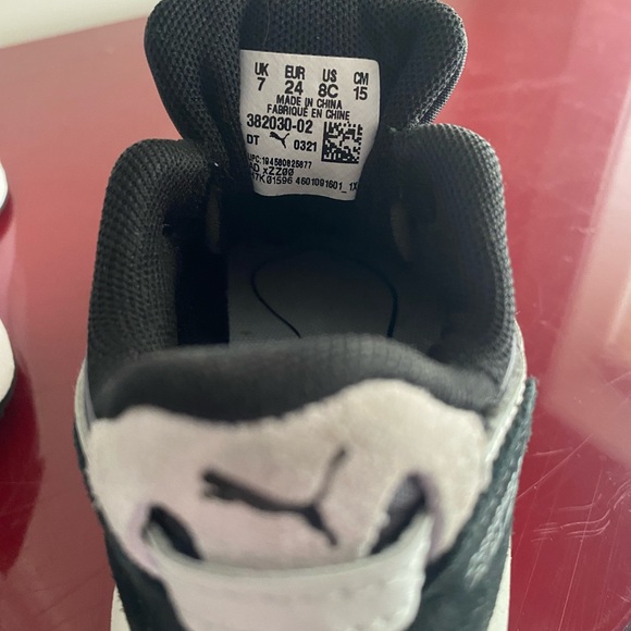 Puma - Picture 2 of 2